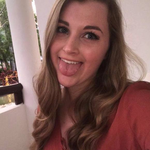 Meet your Posher, Caitlin - Picture 1 of 1